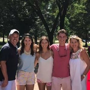 Meet your Posher, Delaney